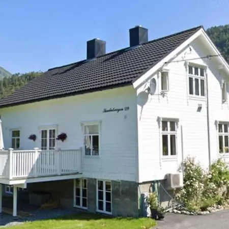 Bakken, Feriebolig